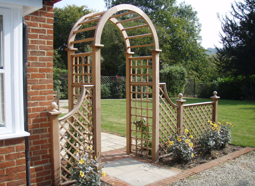 Trelliswork | Garden Benches | Gazebos | Planters | Hardwood Trellis