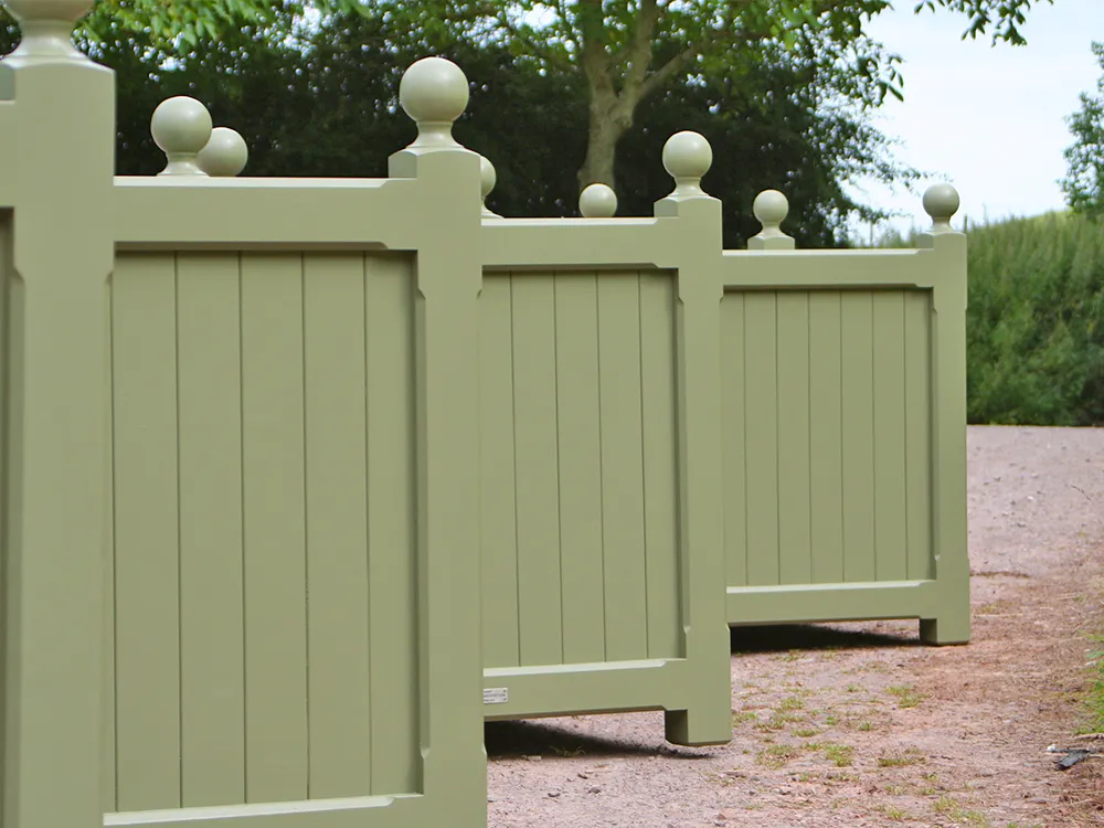VT1 - VT1.5 Planter - Ball Finials - Painted