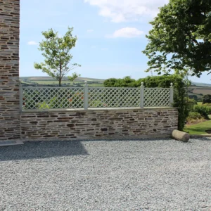 Diamond 4” (c/c) Trellis - Painted
